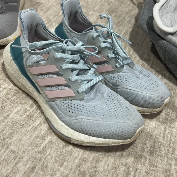Adidas ultraboost - Picture 3 of 3